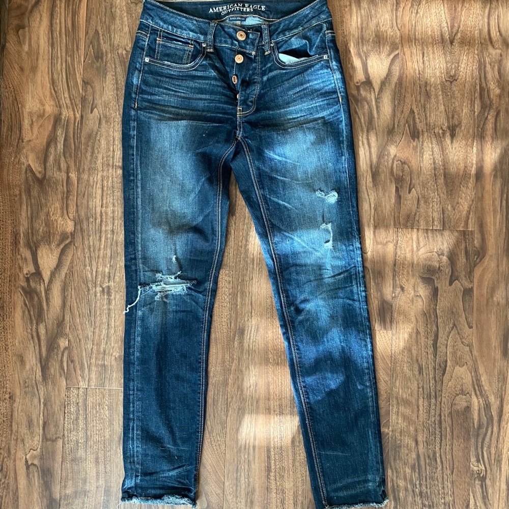 American Eagle Tomgirl jeans